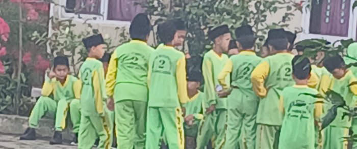 Siswa MIN 2 Tarikan Antusias Ikuti Senam Pagi Bersama Siswa MIN 2 Tarikan Antusias Ikuti Senam Pagi Bersama