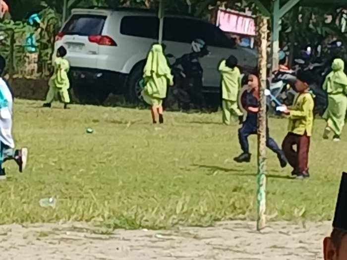 MIN 2 MUARO JAMBI MENEKANKAN PENTINGNYA MOTIVASI SEKOLAH BUAT ANAK