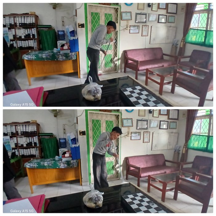 Adit Jaga Kebersihan Kantor MIN 2 Muaro Jambi Adit Jaga Kebersihan Kantor MIN 2 Muaro Jambi