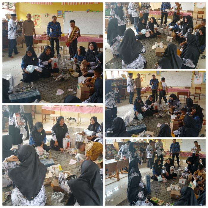 Tradisi Buka Kado Warnai Hari Guru di MIN 2 Muaro Jambi