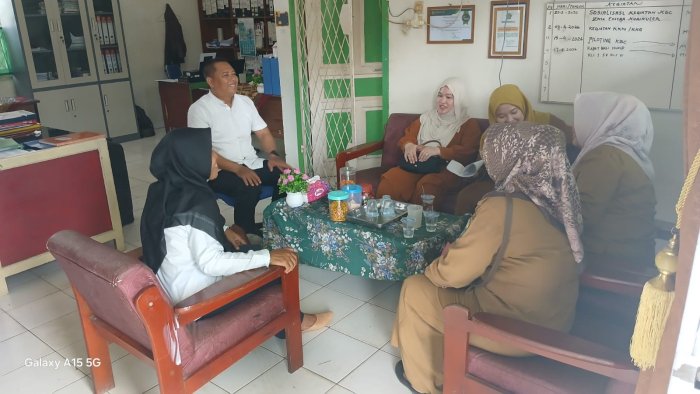 Kepala TU MIN 2 Muaro Jambi Jalin Kerja Sama dengan Puskesmas Muaro Kumpe