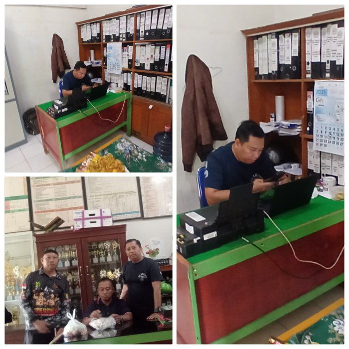 Staf TU Dan Operator MIN 2 Muaro Jambi Tetap Aktif Saat Libur Sekolah Staf TU Dan Operator MIN 2 Muaro Jambi Tetap Aktif Saat Libur Sekolah