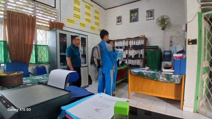Staf TU MIN 2 Muaro Jambi Perjelas Syarat Legalisir Dokumen Ijazah