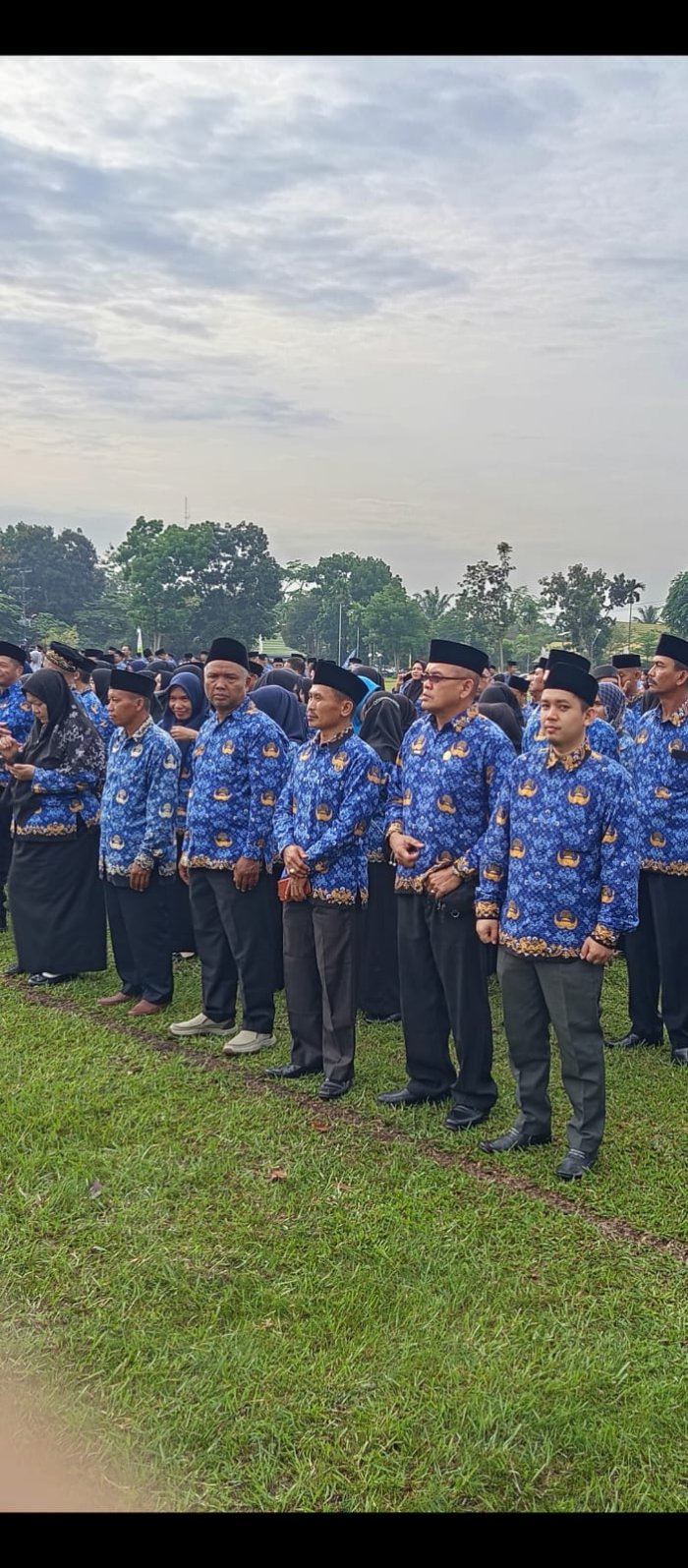MIN 2 MUARO JAMBI MENGHADIRI ACARA UPACARA HARI KEMERDEKAAN DI KANTOR KABUPATEN MUARO JAMBI